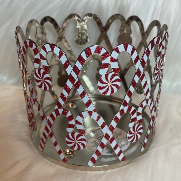 “PEPPERMINT LANE” Christmas Red & White Canes, BBW, 3-Wick Candle Holder, NWTag - Picture 3 of 7